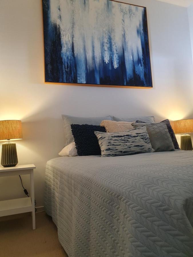 Top-floor Beachside With Views * Casuarina